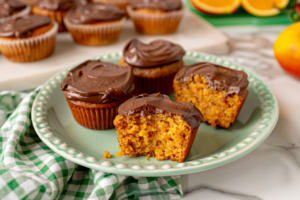 Bolo de Cenoura Fit na Airfryer com Chocolate e Castanhas