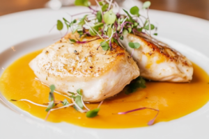 Filé de Pirarucu com Molho de Castanha na Airfryer: Sabor da Amazônia