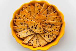 Crostini de Tapioca com Guacamole e Queijo Coalho