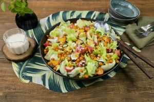 Salada com rabanete e grão-de-bico assados na Air Fryer da Rita Lobo